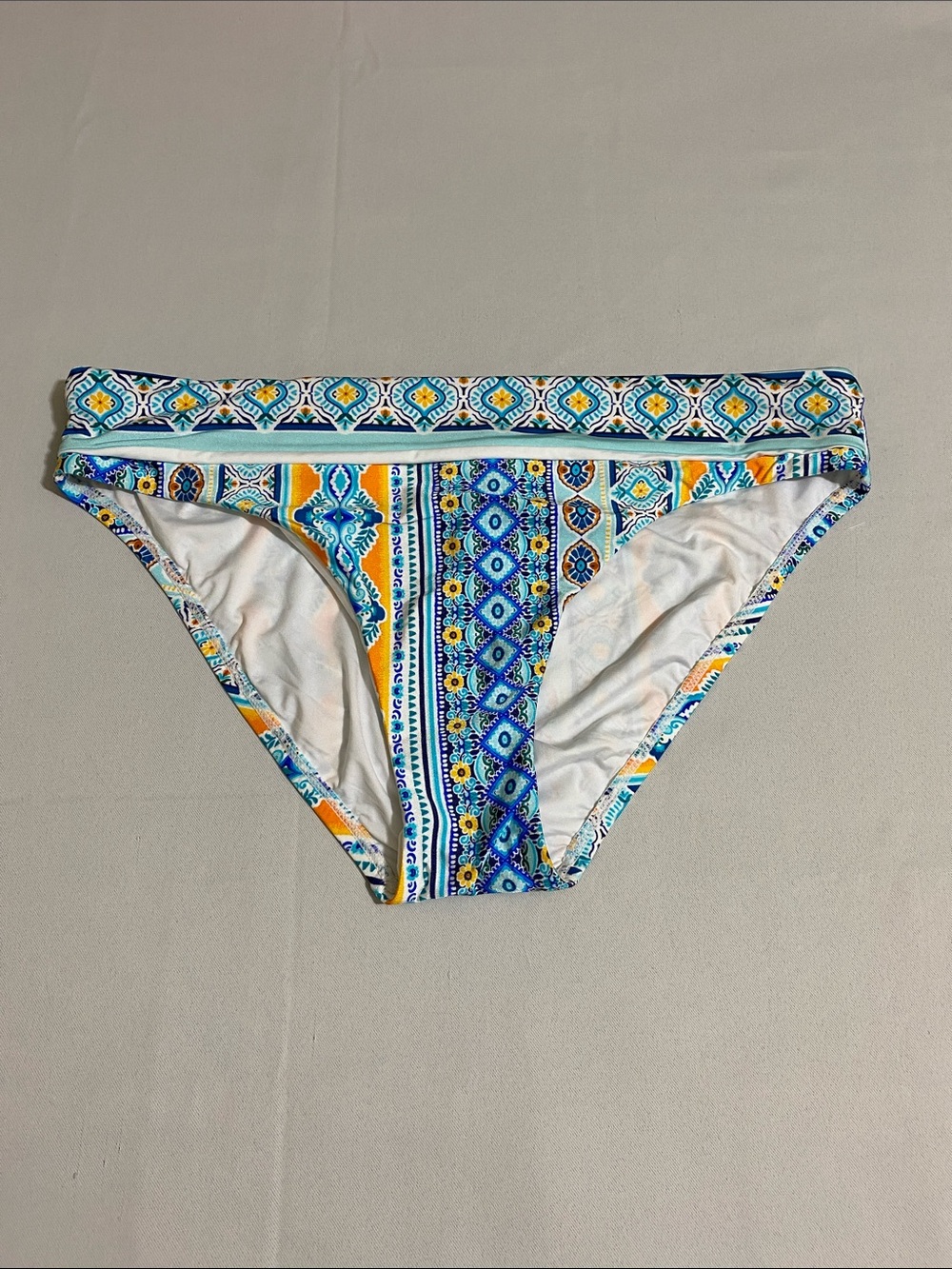 LA BLANCA Scarf City Front Fold-Over Hipster Bikini Bottom w Mosaic Print Size 8